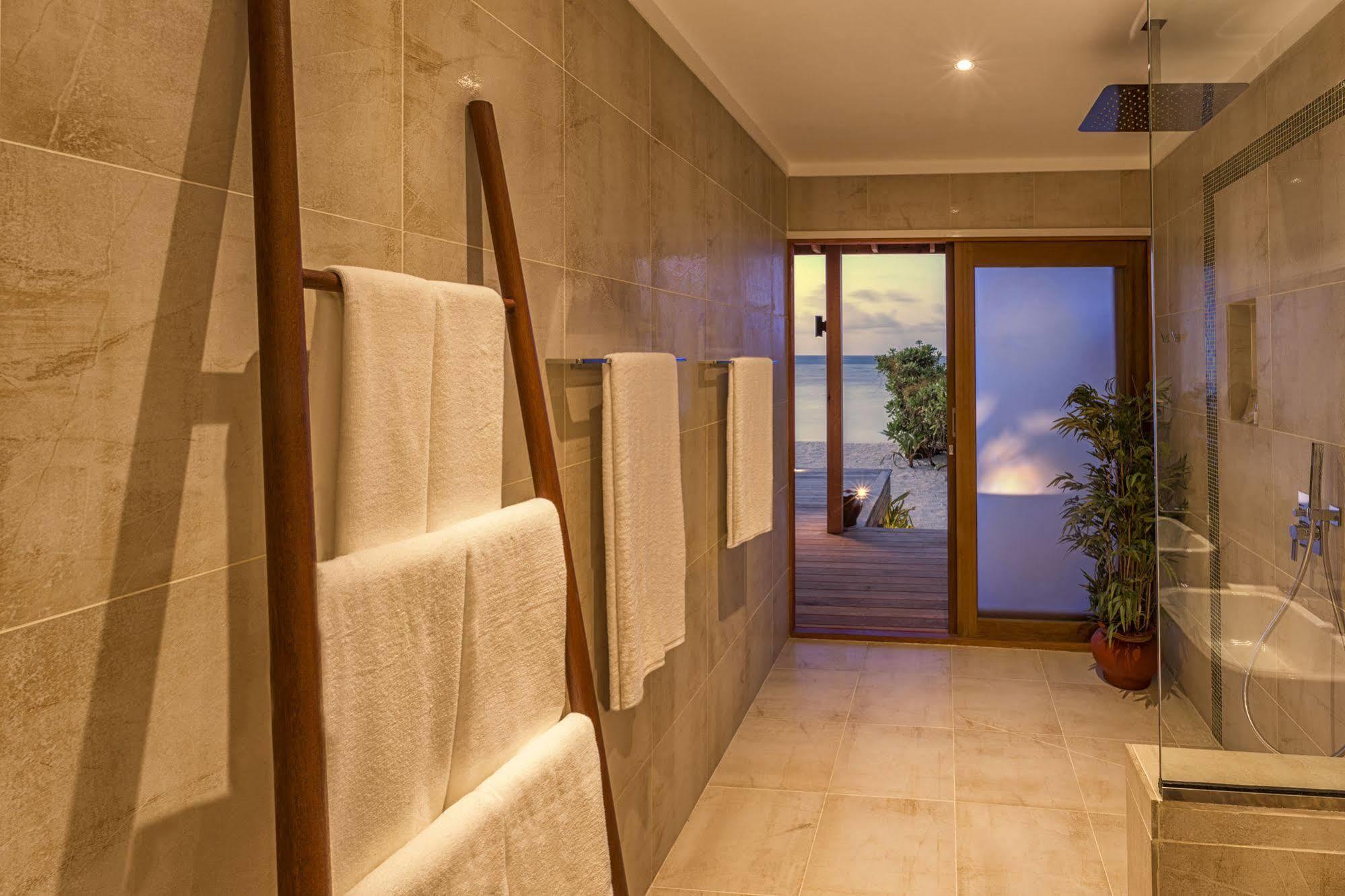 Hurawalhi Island Resort Esterno foto